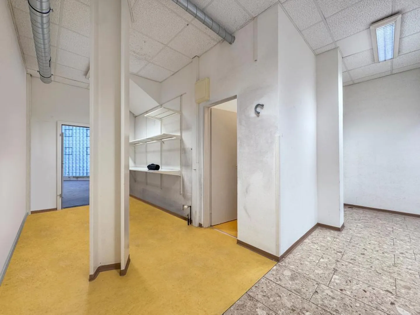 Magasin à louer - Photo 9 sur 13