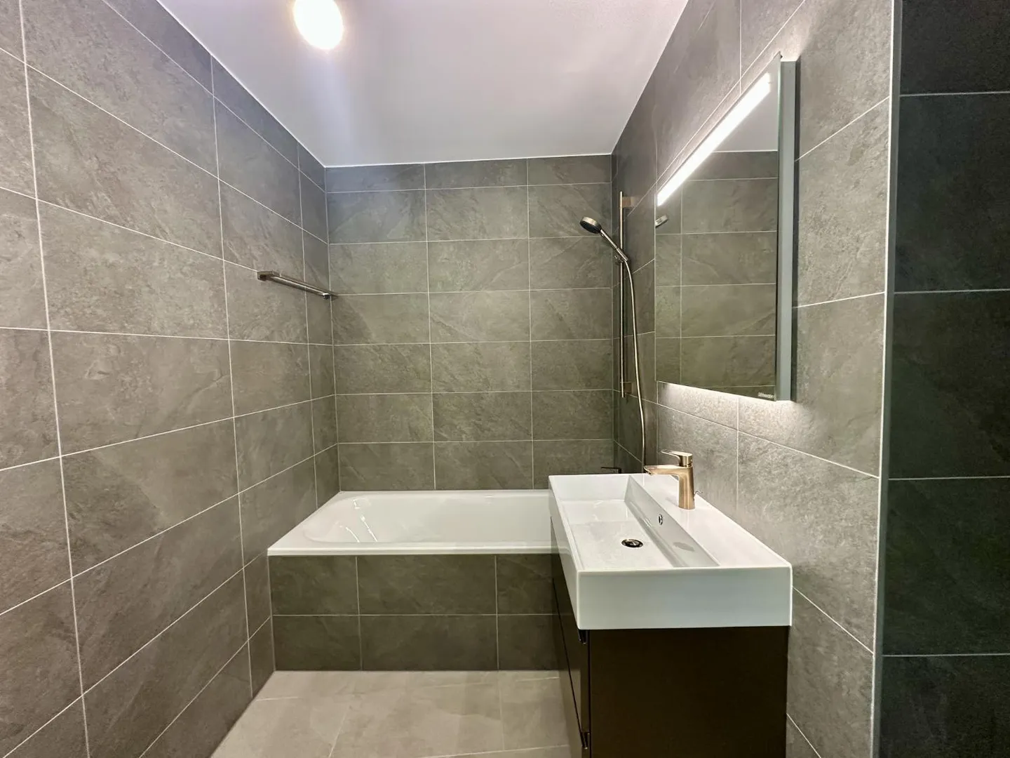Appartement Moderne avec Jardin - Photo 13 sur 20