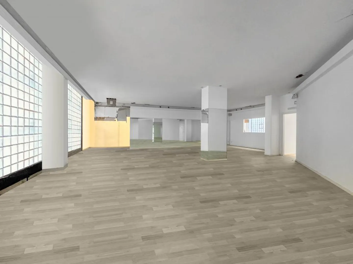 Magasin à louer - Photo 1 sur 13