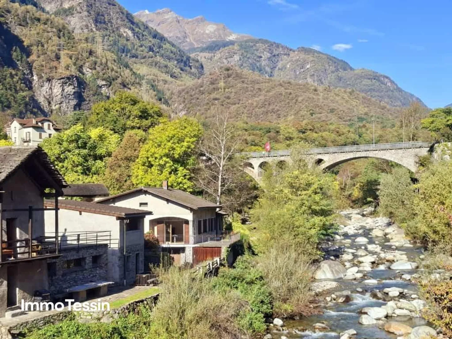 Rarity: House on the Island in Giornico, known as the most beautiful village ... - Photo 3 of 13