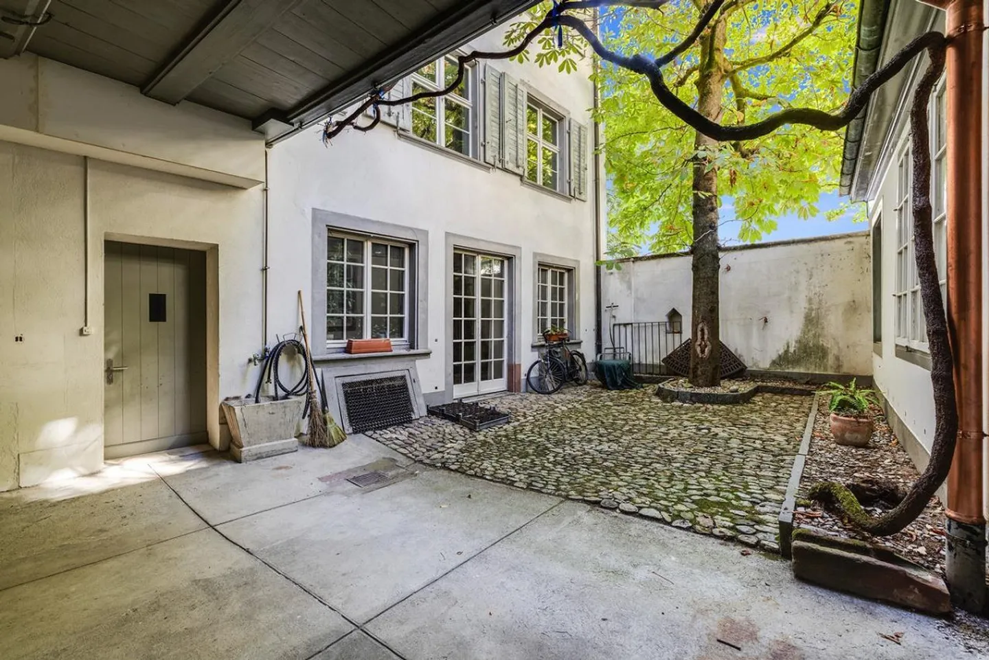 Historic Multi-Family Home in Basel - Photo 3 of 30