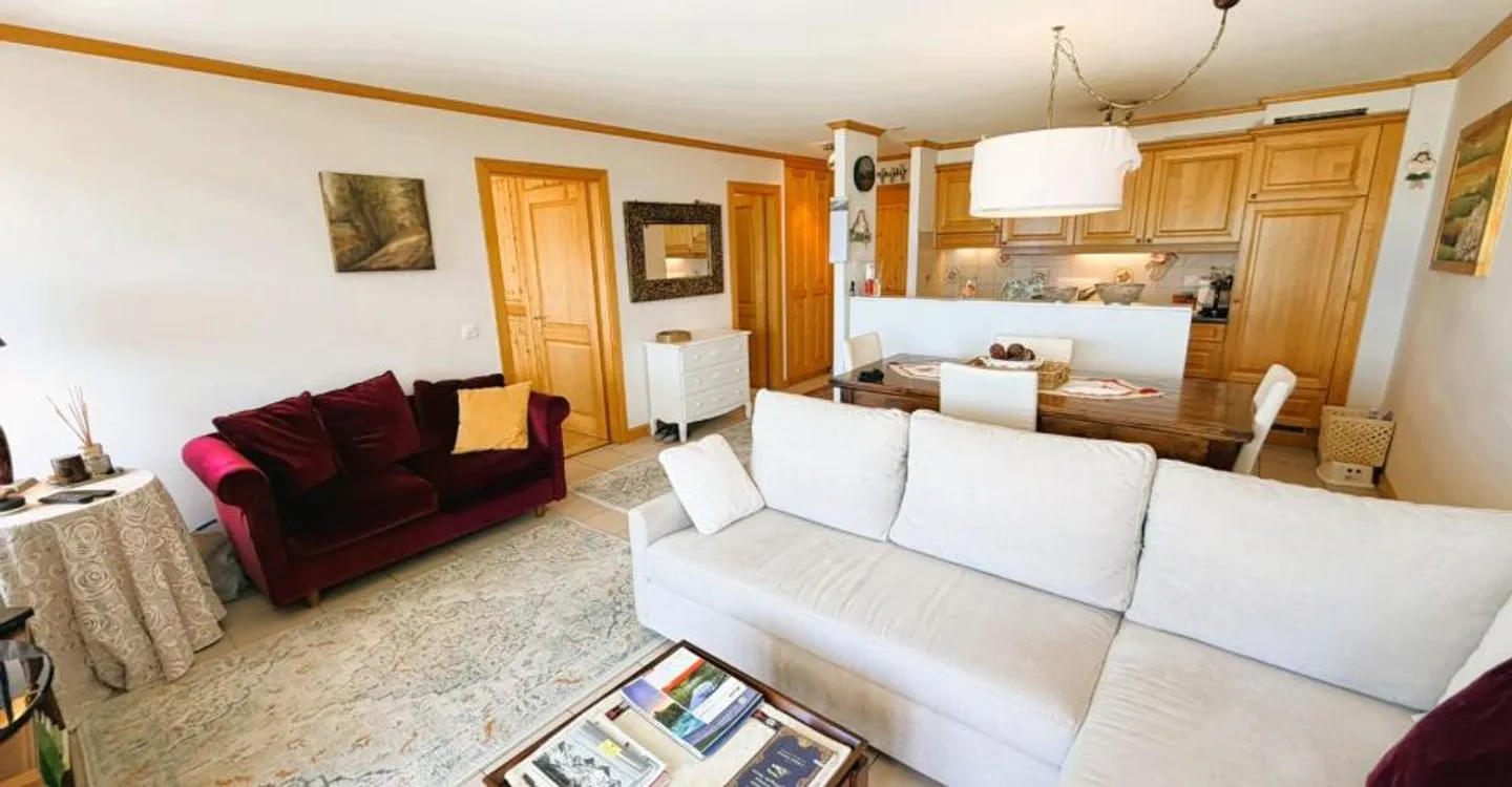 Magnifique appartement de 2.5 pièces - Spacieux et lumineux - Superbe terrasse - Vue exceptionnelle - Emplacement calme - Photo 3 sur 16