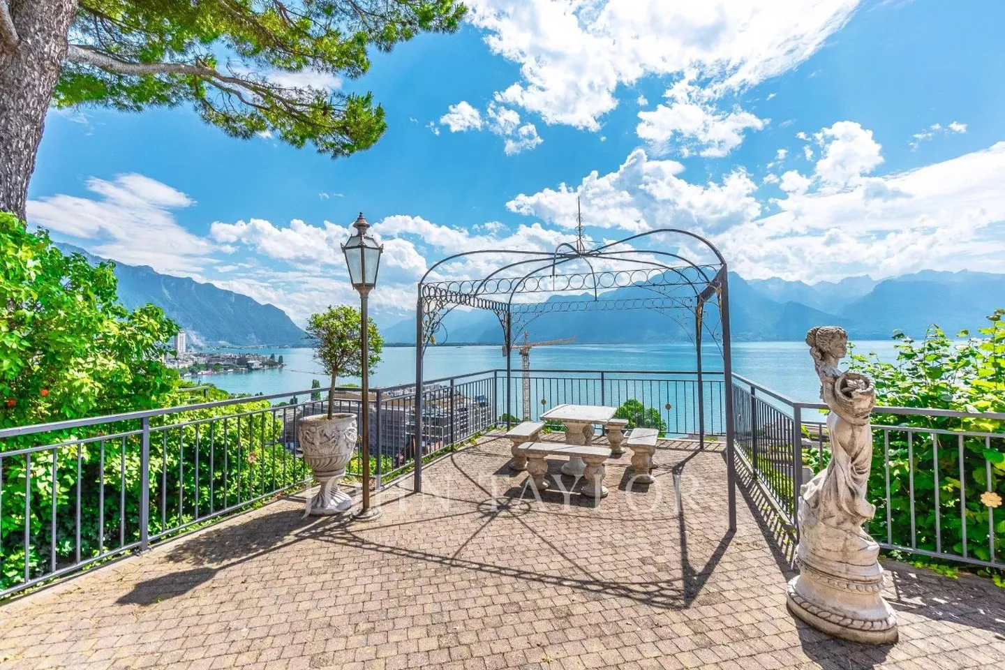 Prächtige Wohnung mit spektakulärem Blick - Foto 1 von 13