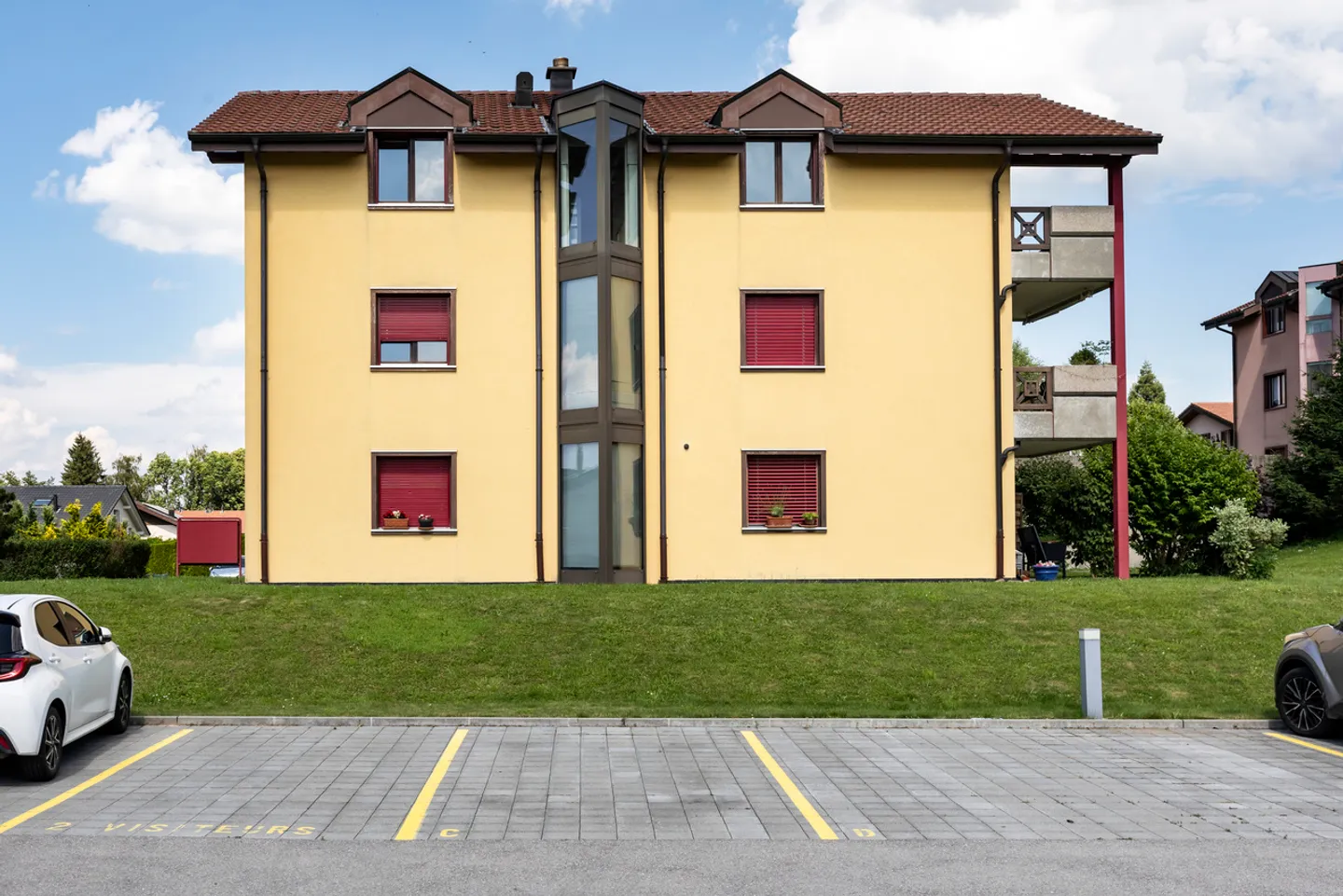 2 excellent yield properties - 3.5 room apartments - Photo 9 of 13