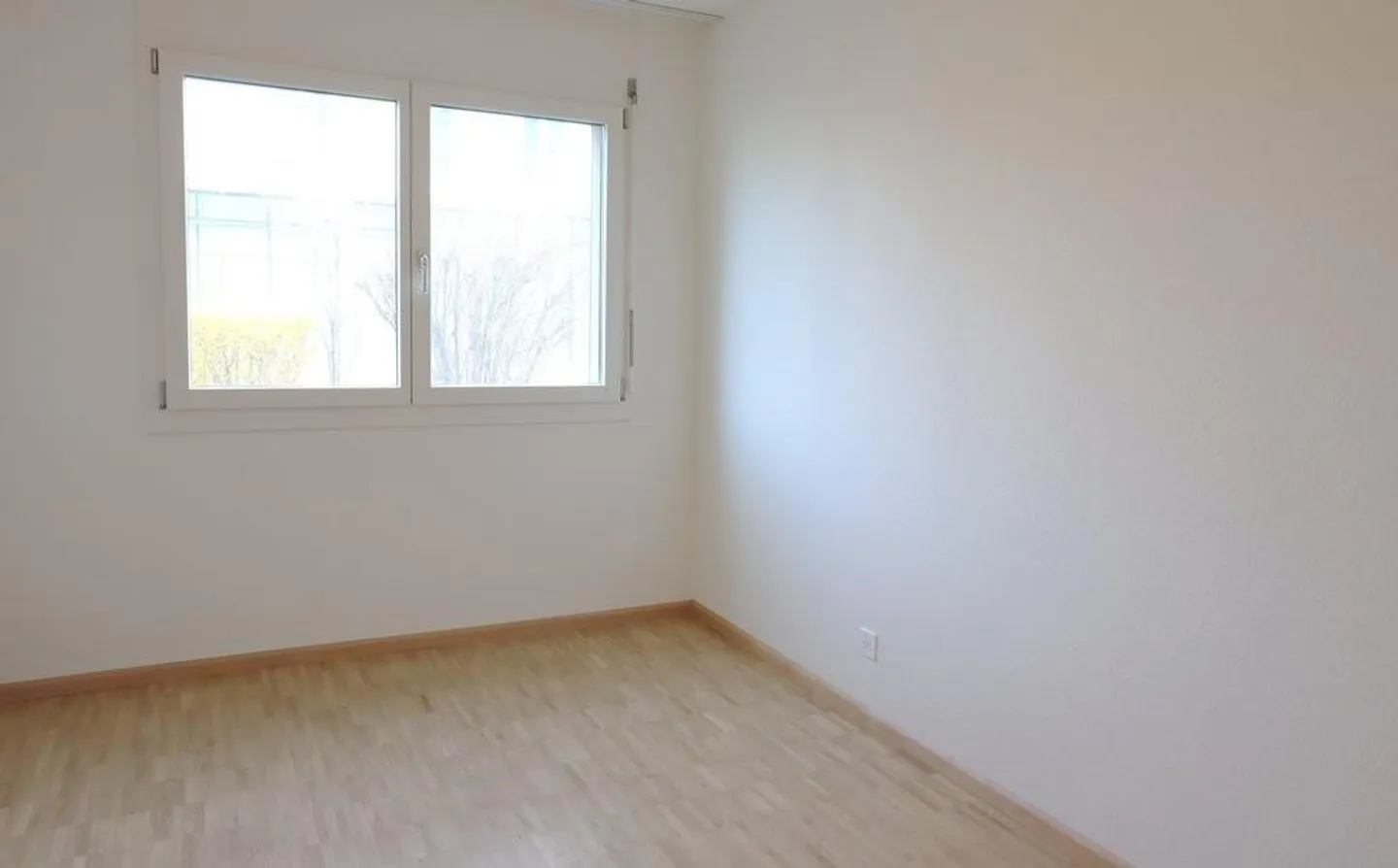 Appartement charmant avec balcon et buanderie séparée - Photo 7 sur 8