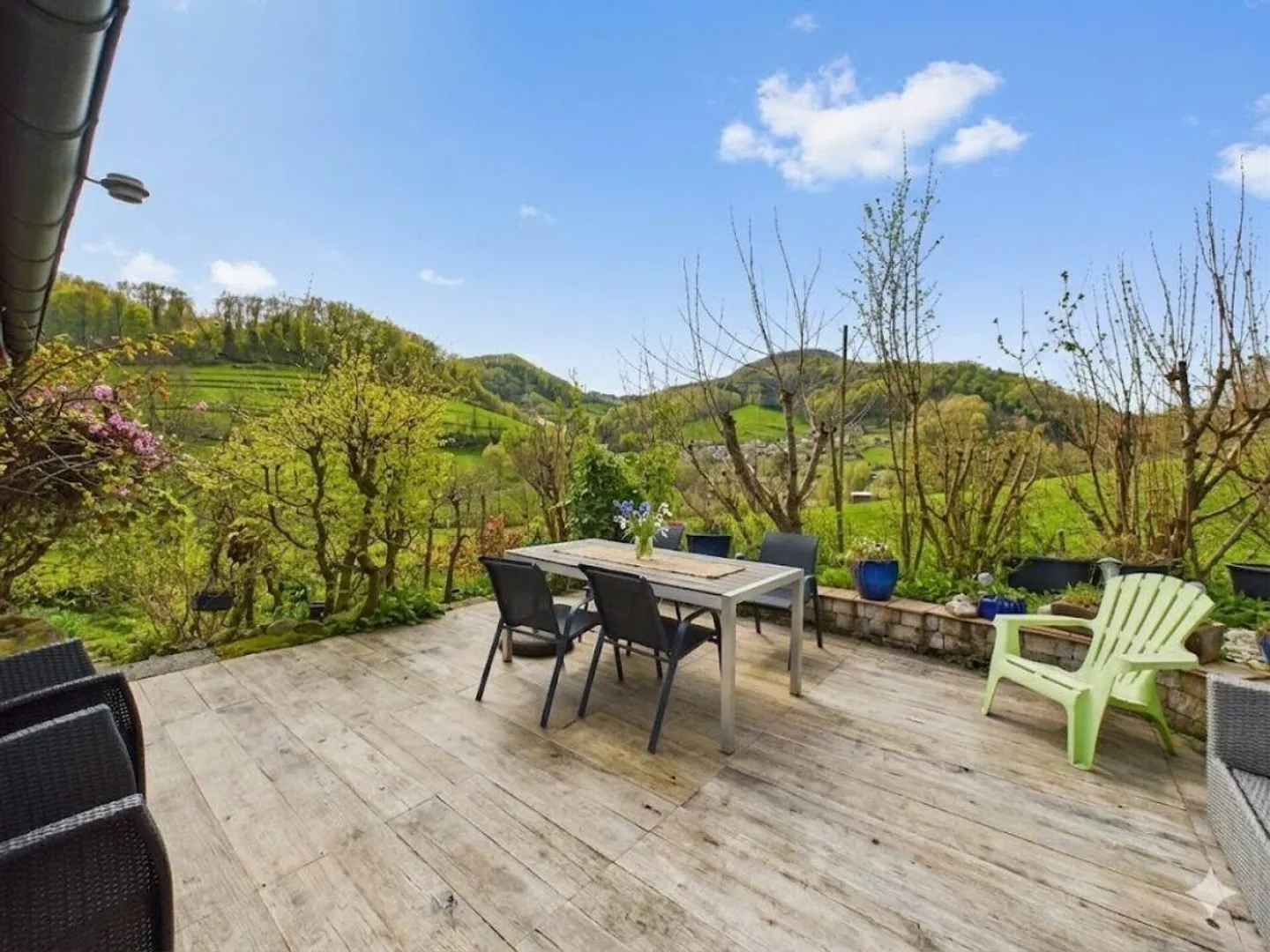 La tua casa da sogno circondata dal verde - villa unifamiliare con vista panoramica e tanto spazio - Foto 4 di 11
