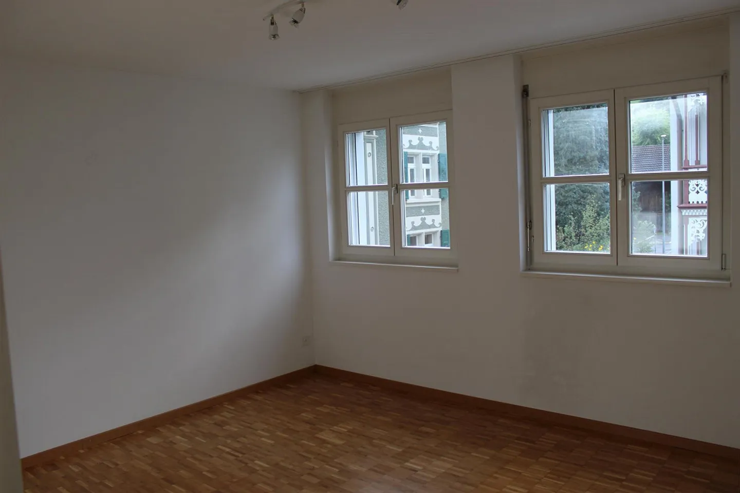 Appartement spacieux de 2½ pièces - Photo 8 sur 9