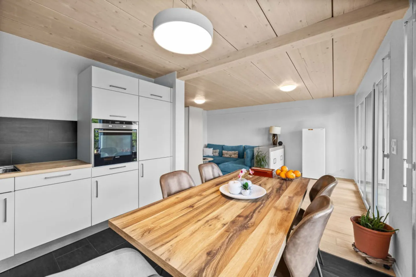 Charmante 3,5-Zimmer-Wohnung mit Balkon und freiem Blick - Foto 4 von 13