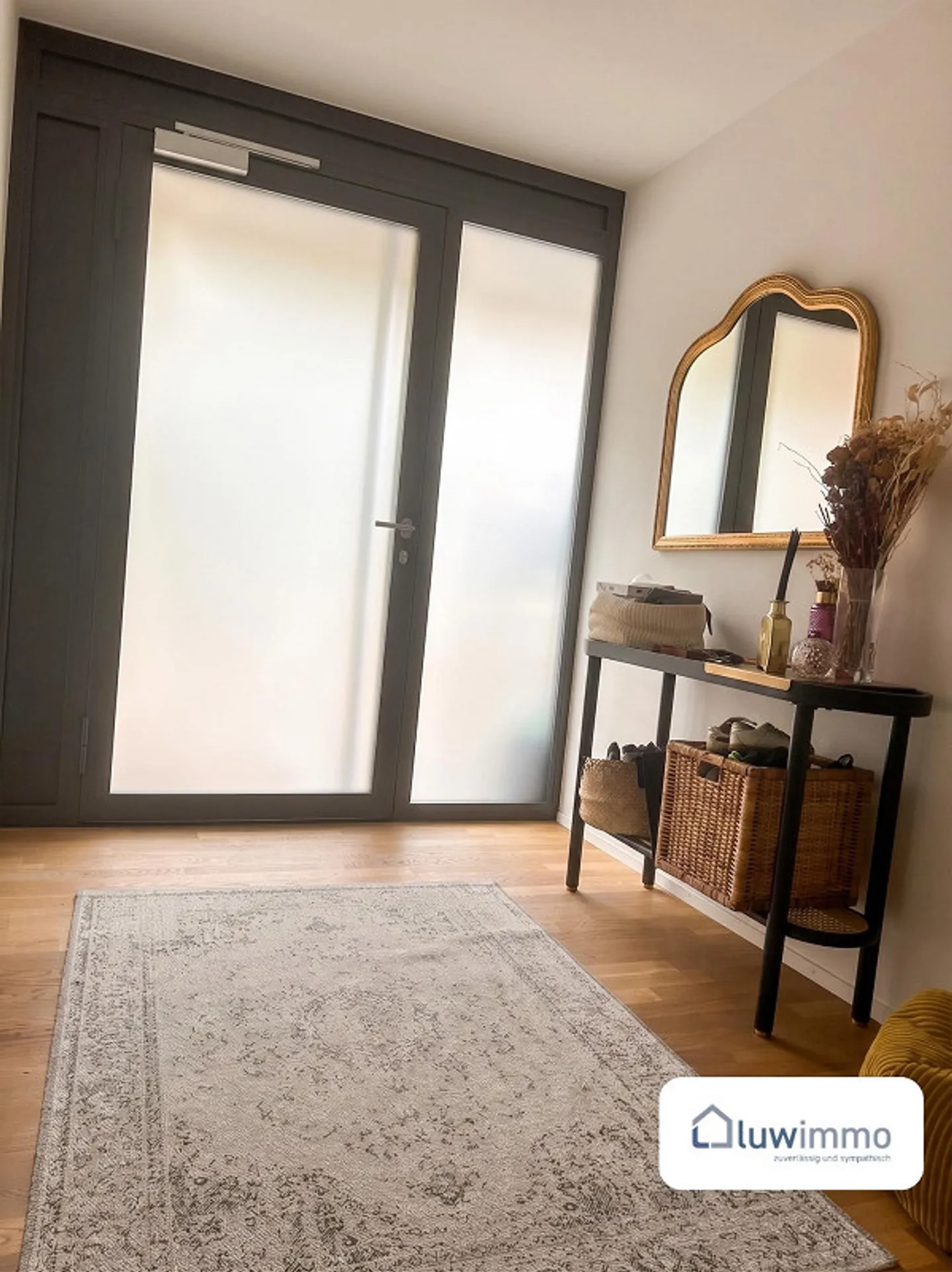 Moderna casa bifamiliare di 6,5 stanze a Flüh - Foto 15 di 19