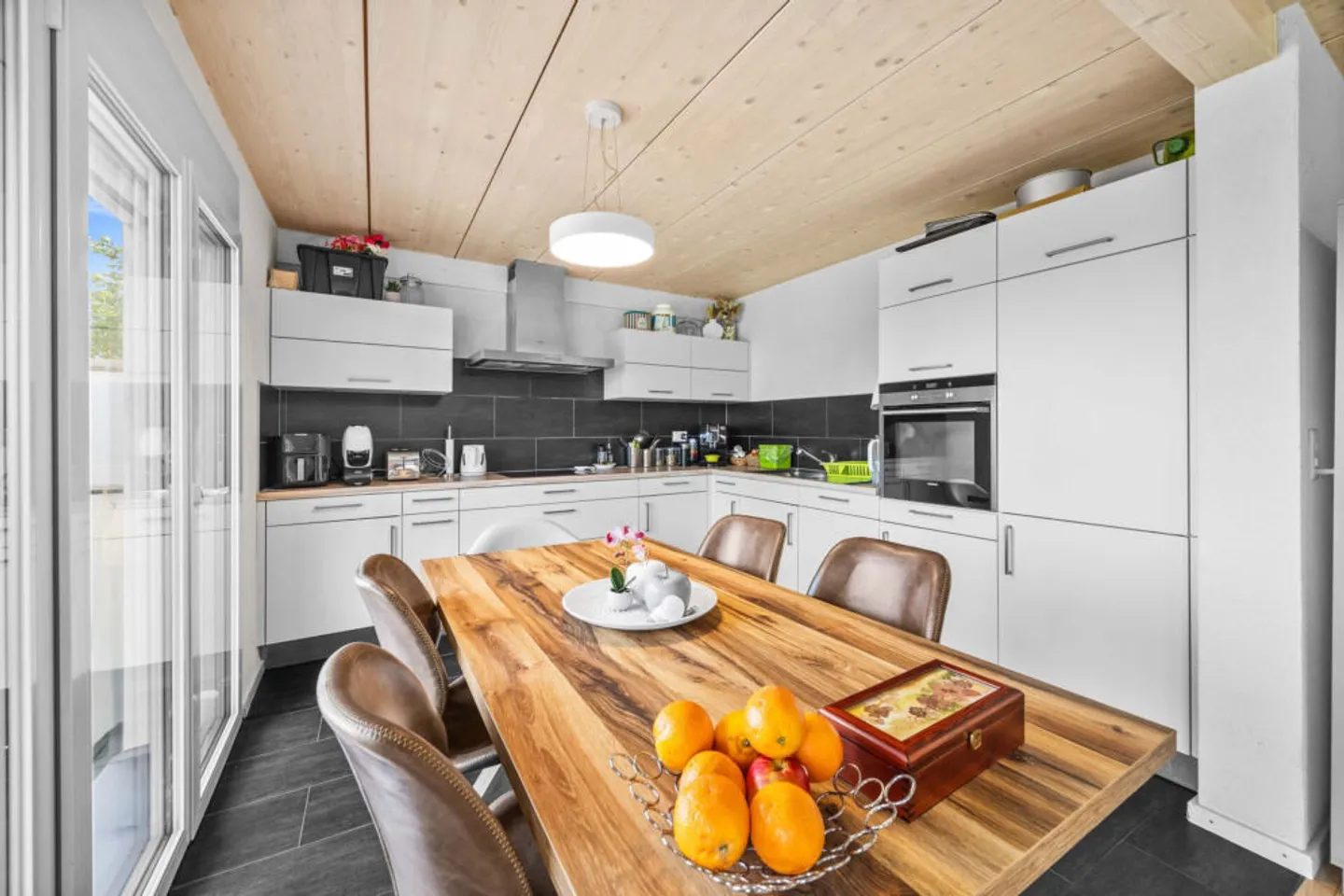 Charmante 3,5-Zimmer-Wohnung mit Balkon und freiem Blick - Foto 5 von 13