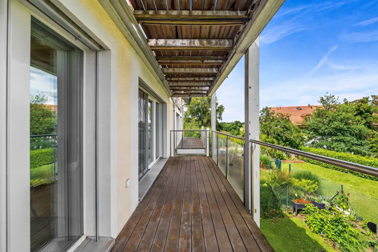 Charmante 3,5-Zimmer-Wohnung mit Balkon und freiem Blick - Foto 1 von 13