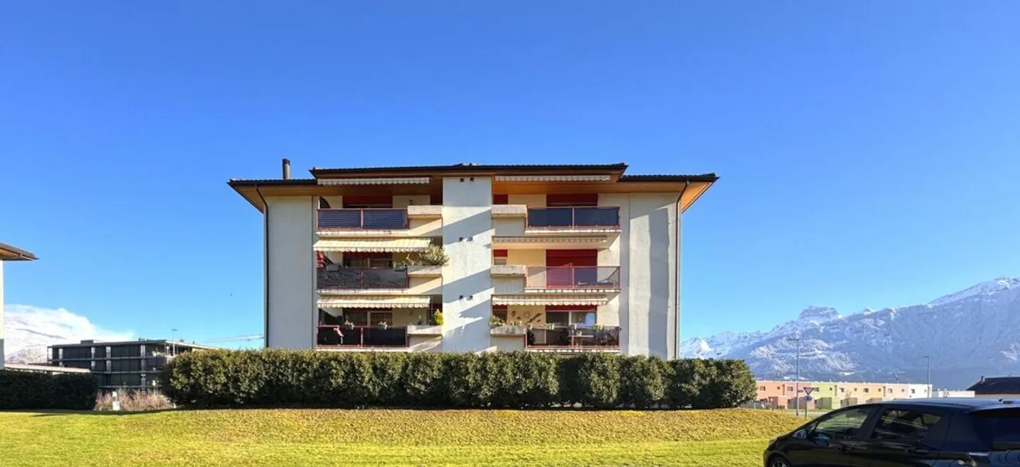 Modernes 3-Zimmer-Apartment mit Balkon, renoviert im Jahr 2025 - Foto 1 von 10