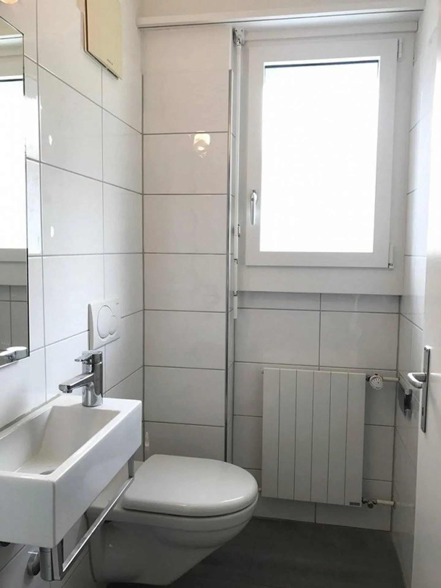 Attraktive 4.5 Zimmerwohnung mit Seesicht per 01.04.2026 zu vermieten - Foto 6 von 10