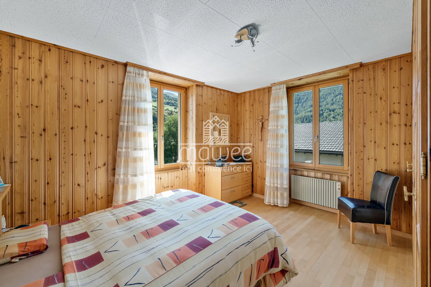 Familienhaus in ruhiger Lage mit großem Grundstück - Foto 4 von 13