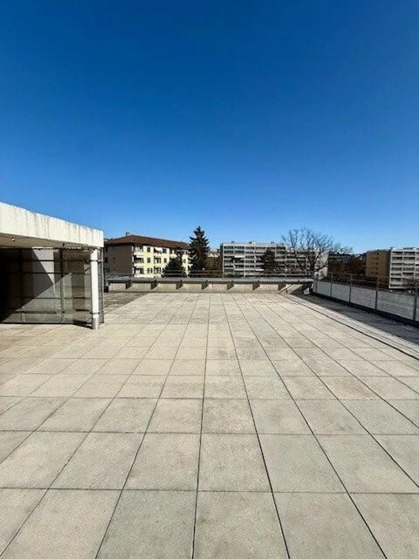 Sublime 122m2 con camino e enorme terrazza - Foto 1 di 12