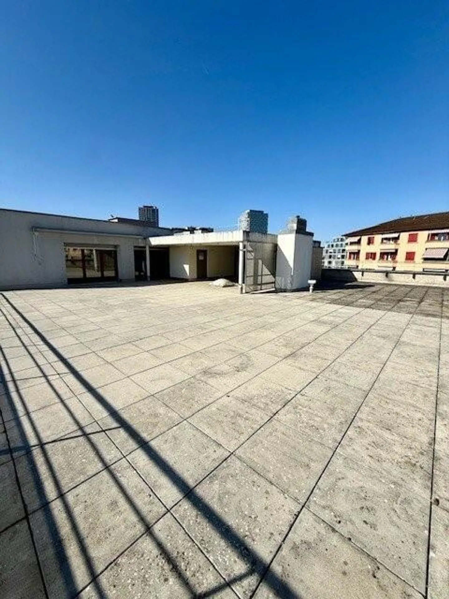 Sublime 122m2 con camino e enorme terrazza - Foto 2 di 12