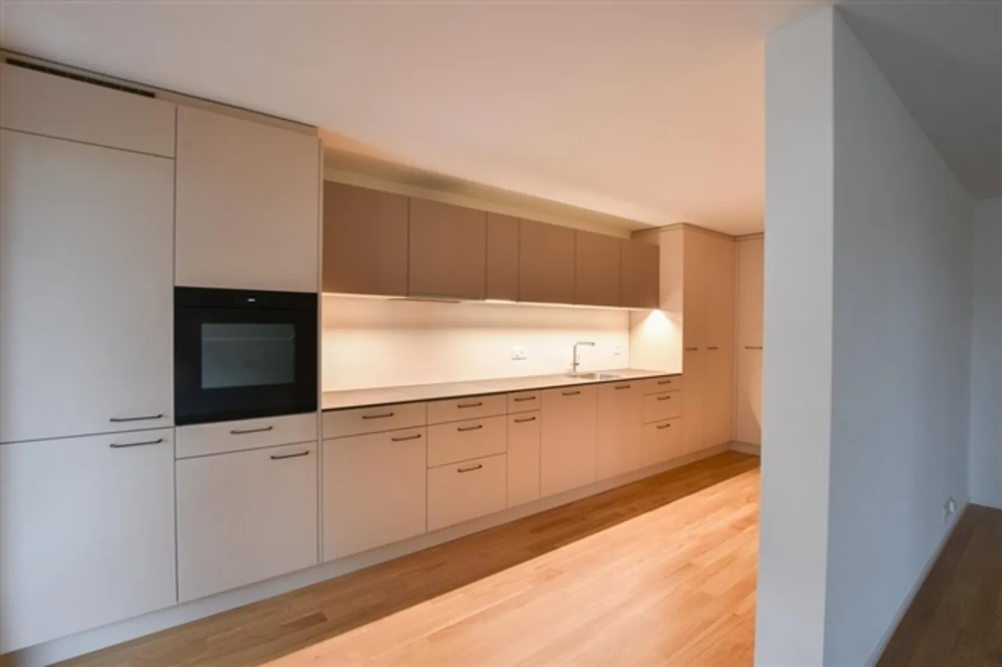 Appartamento familiare a Köniz - Foto 1 di 11