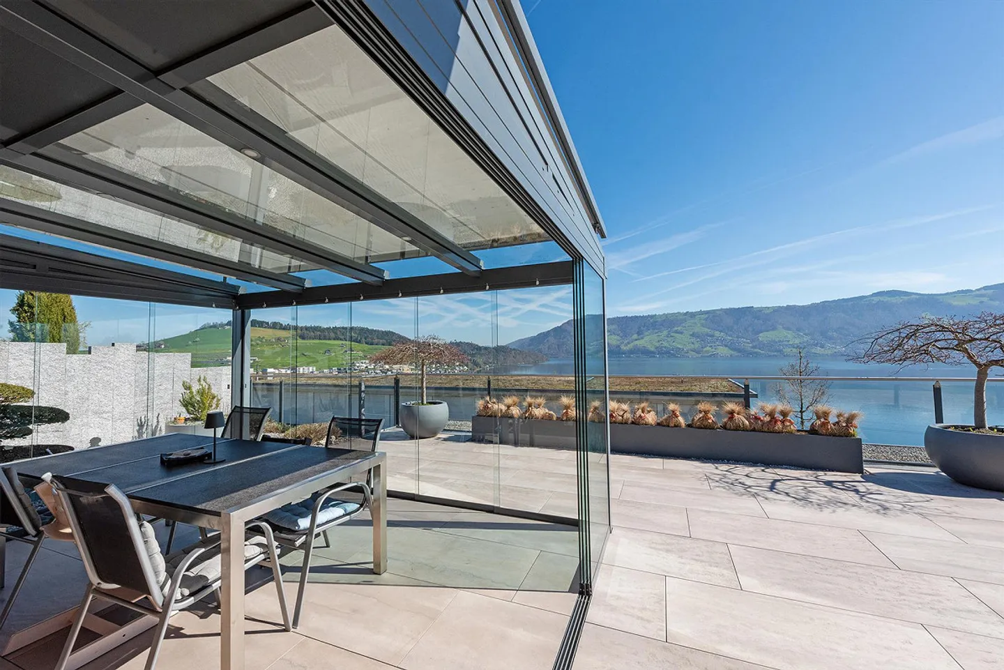 Appartement terrasse exclusif de 5,5 pièces avec vue imprenable sur le lac - Photo 5 sur 10