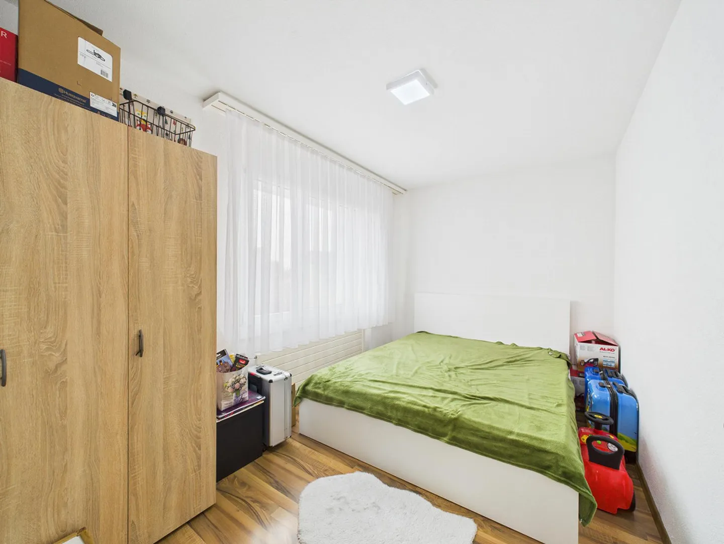 Beautiful 4.5 Room Apartment in a Quiet Neighborhood - Photo 6 of 9