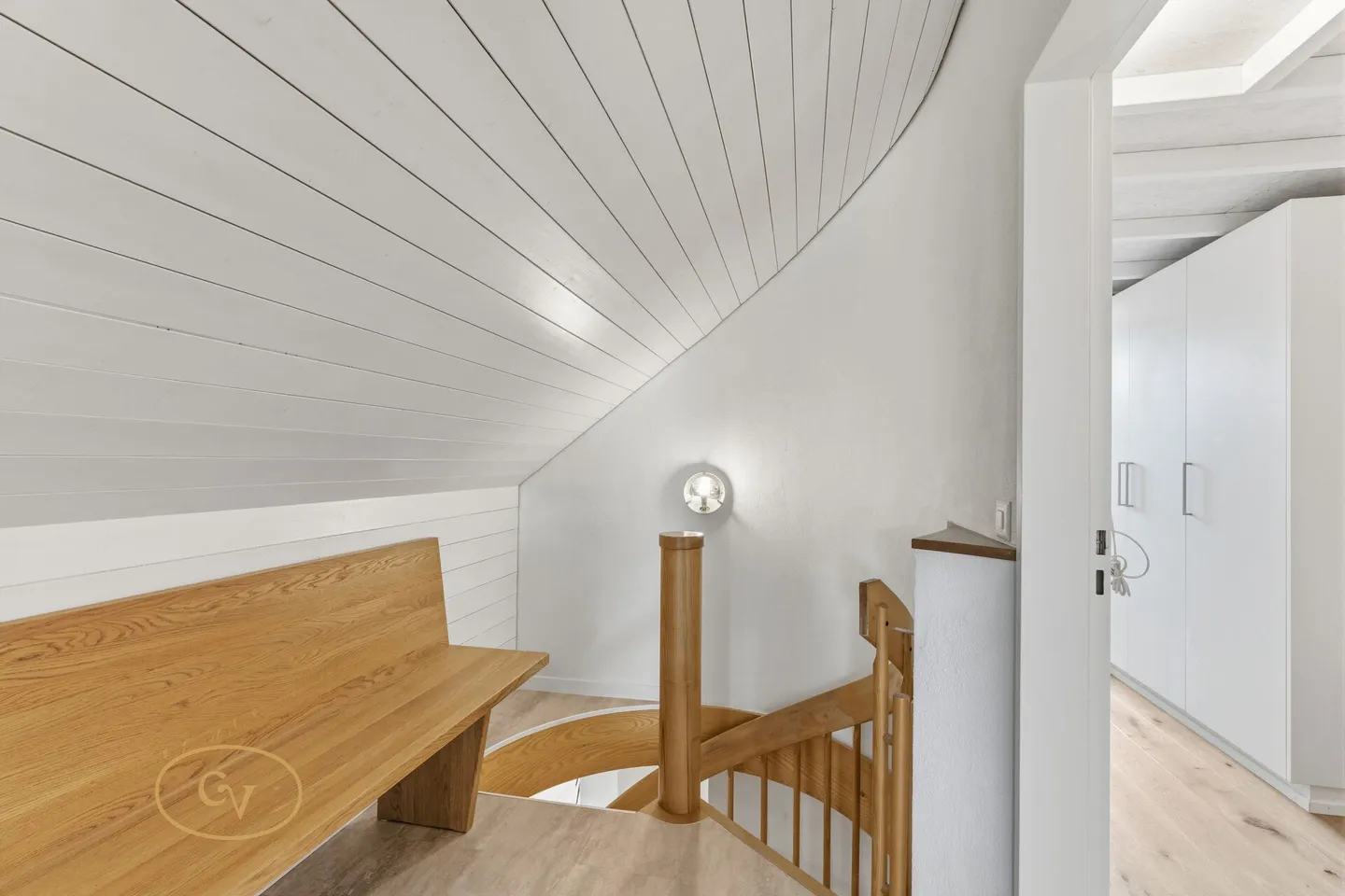 Appartement en duplex ensoleillé avec charme au cœur de Sins - Photo 18 sur 33