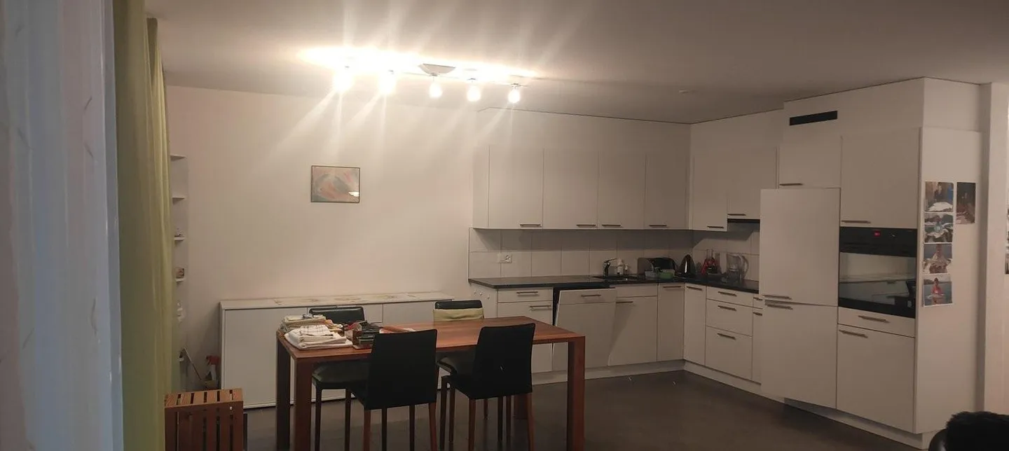 Topmoderne 2.5-Zimmerwohnung im Erdgeschoss mit Garten-Terrasse - Foto 4 von 8