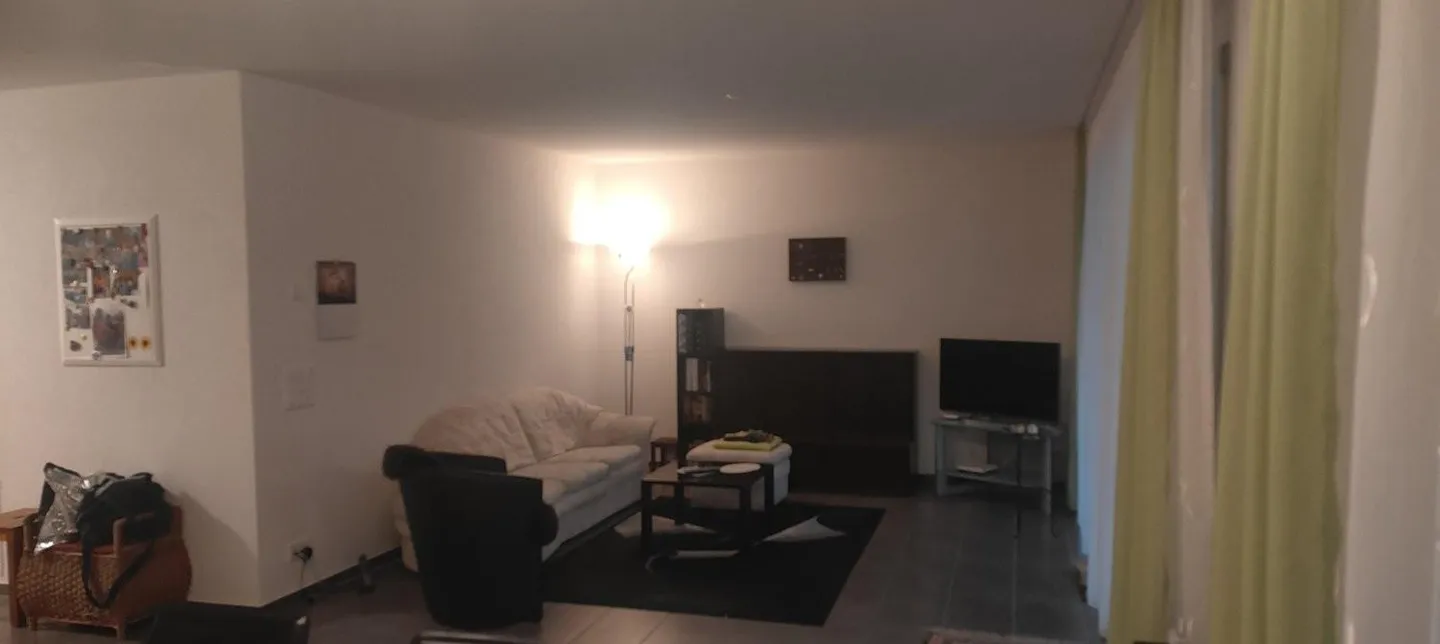 Topmoderne 2.5-Zimmerwohnung im Erdgeschoss mit Garten-Terrasse - Foto 8 von 8