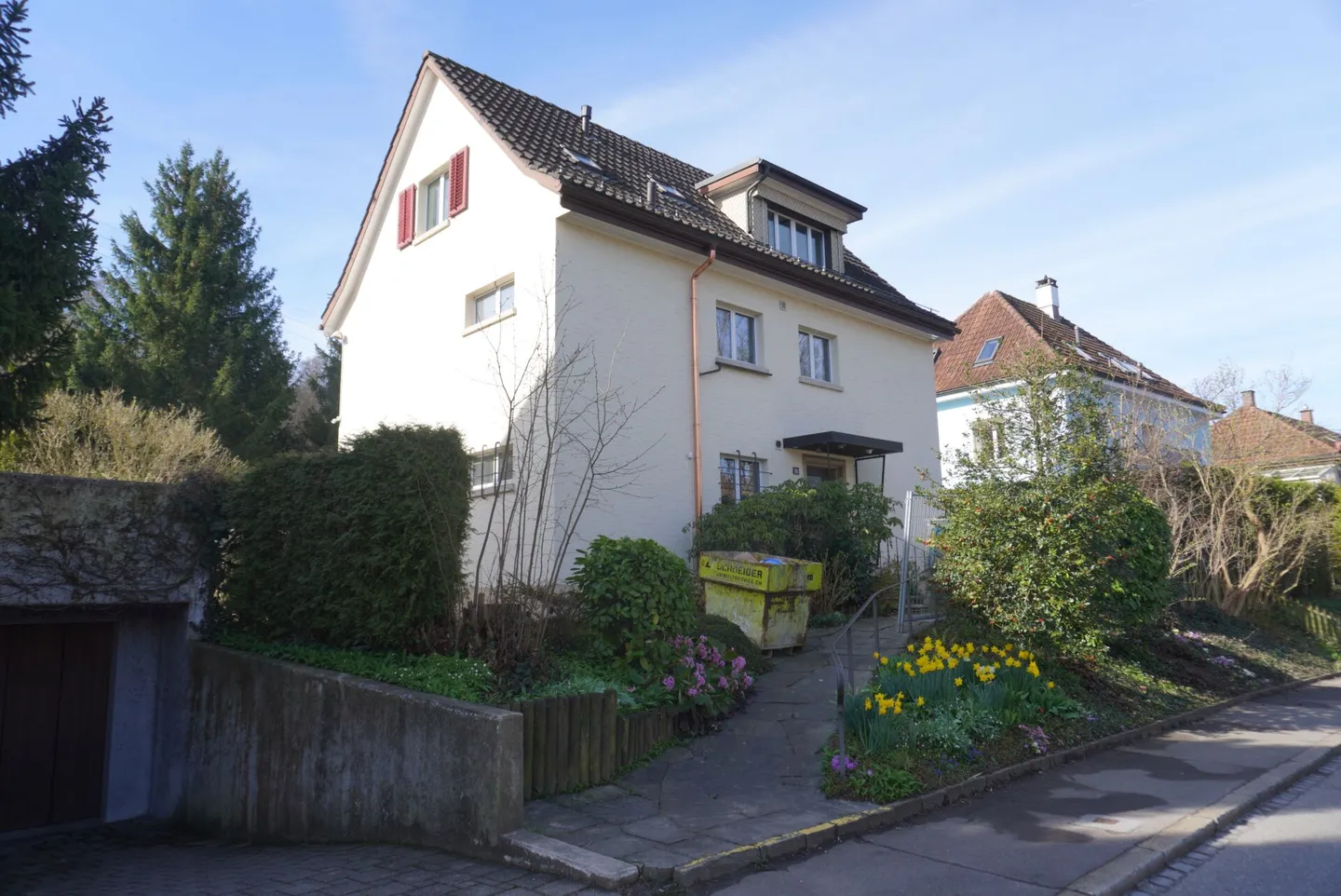 Appartement moderne 3 pièces avec vue sur Eschenberg - Photo 2 sur 12