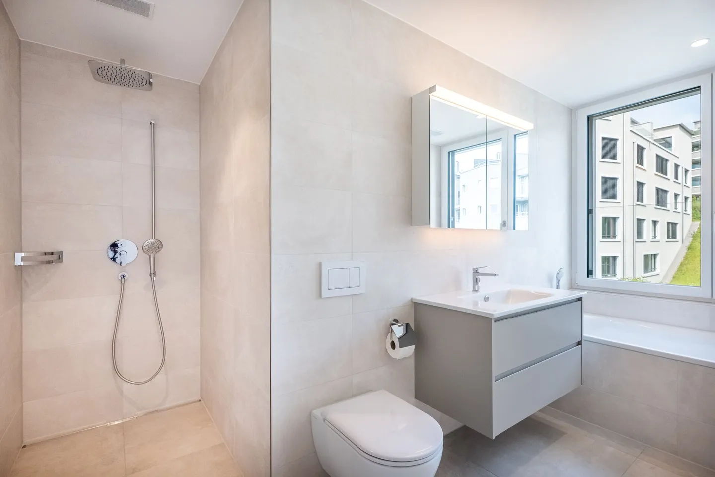 In alto: Appartamento tranquillo e luminoso con charme - Foto 6 di 14