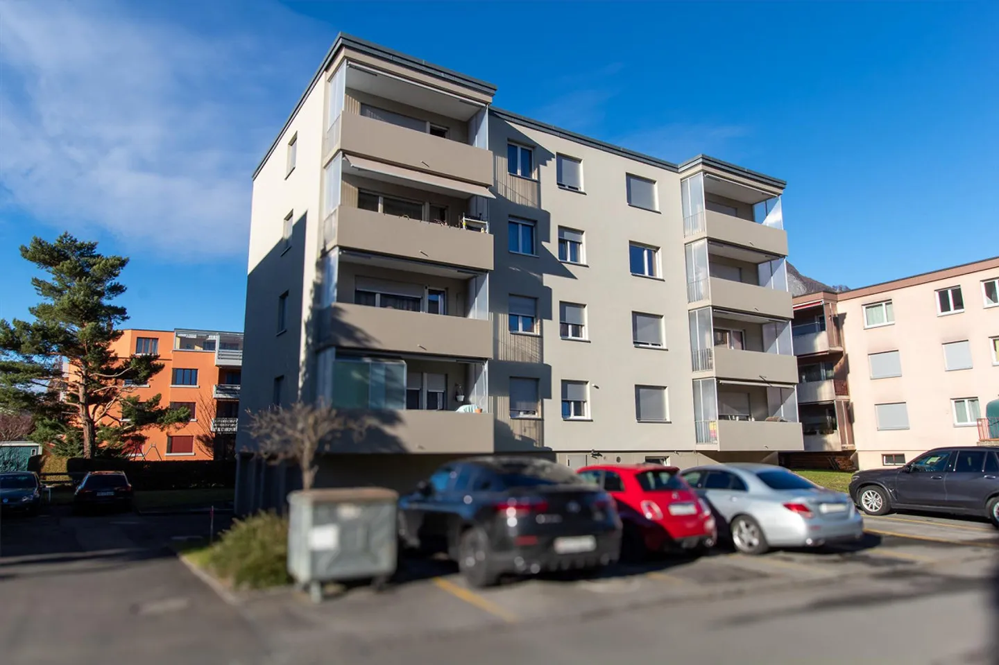 Appartamento conveniente in una posizione centrale - Foto 2 di 19