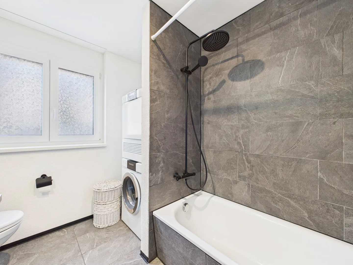 Appartamento esclusivo di 4,5 stanze – moderno, ben curato e idealmente situato - Foto 12 di 20