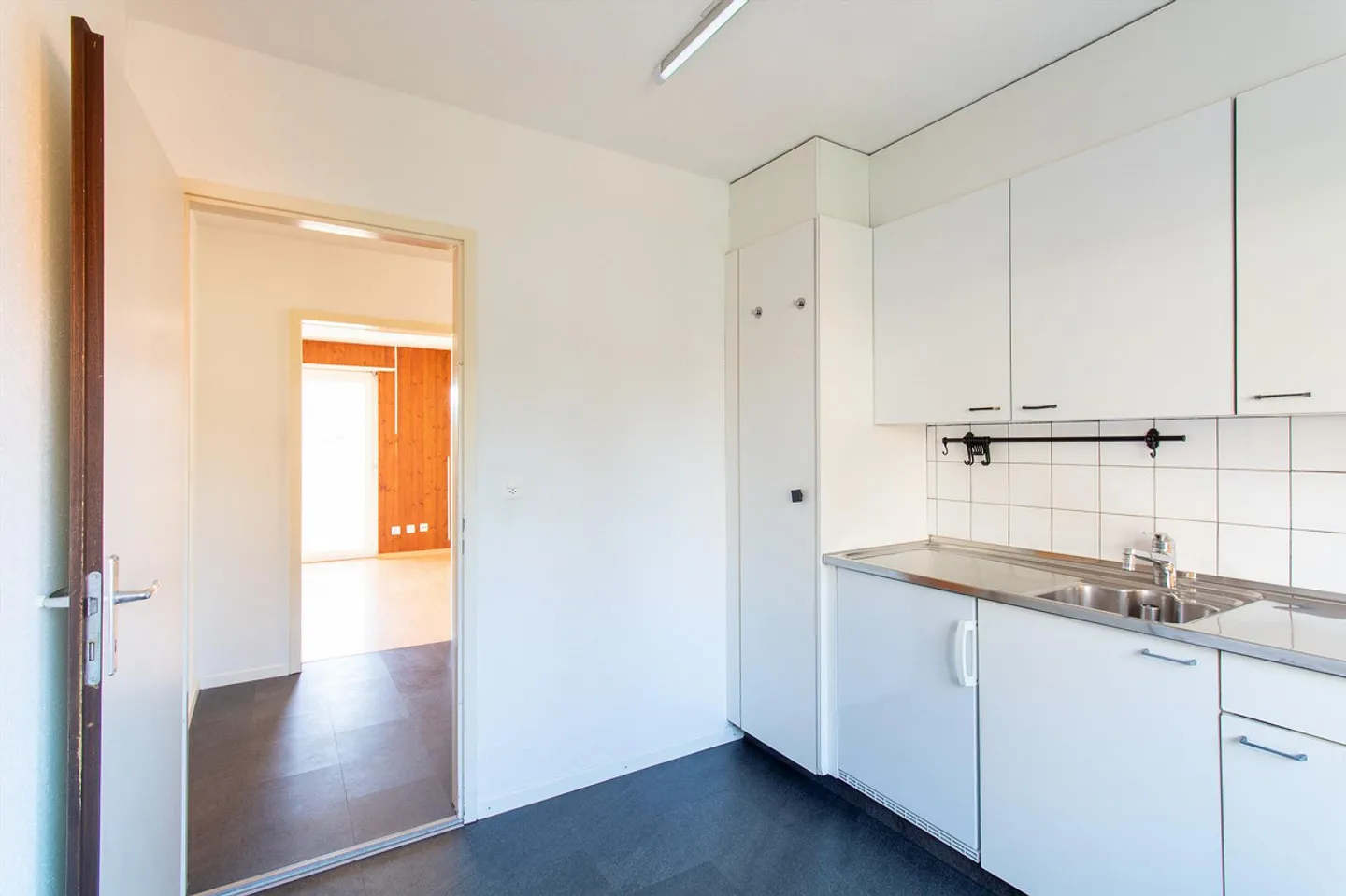 Appartamento conveniente in una posizione centrale - Foto 6 di 19