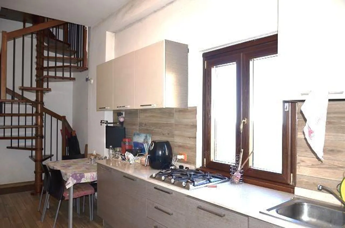 Casa singola in affitto - Foto 6 di 27