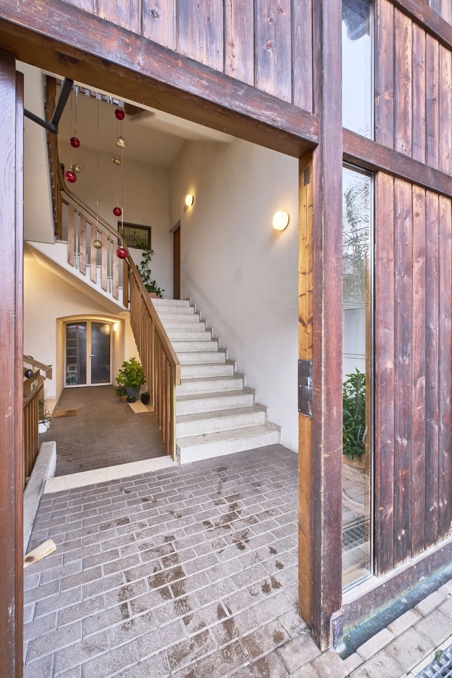 Jewel in a renovated 300-year-old farmhouse - Photo 2 of 15