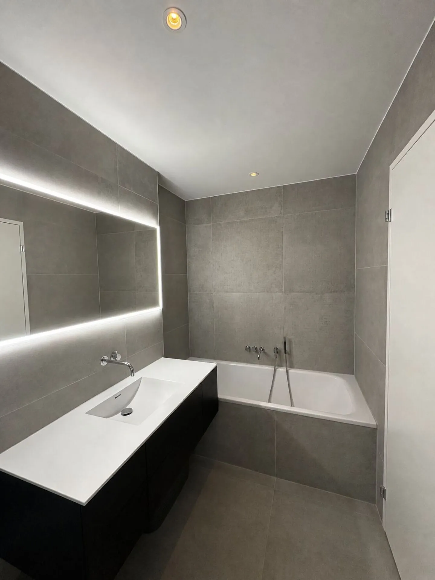 Appartamento elegante di 4,5 stanze con finiture di alta qualità - Foto 6 di 10