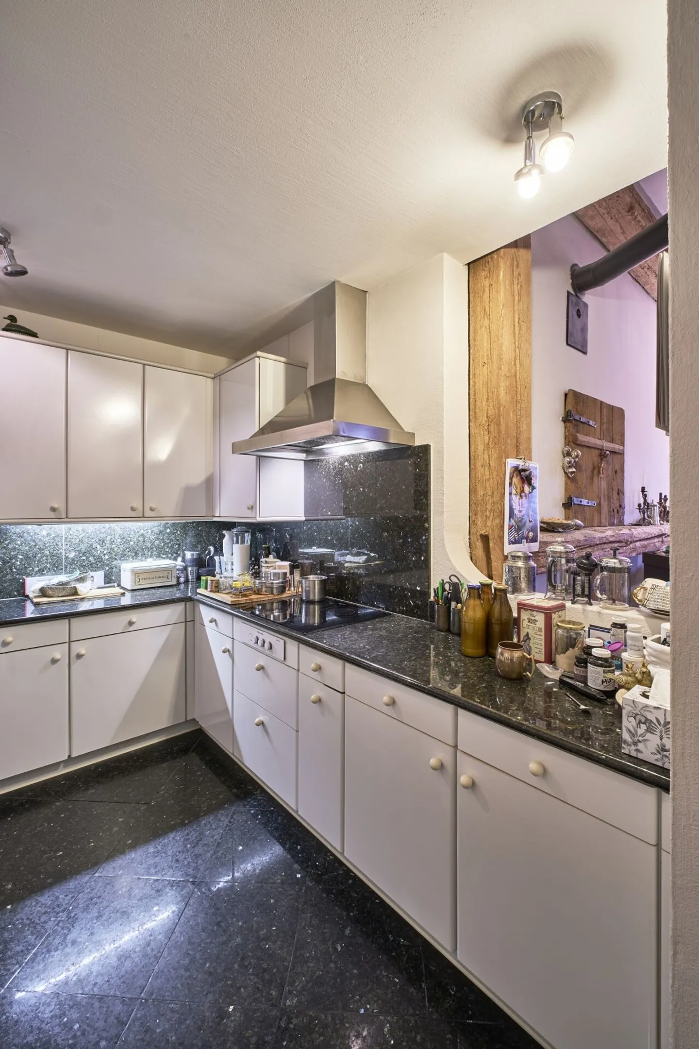 Jewel in a renovated 300-year-old farmhouse - Photo 10 of 15