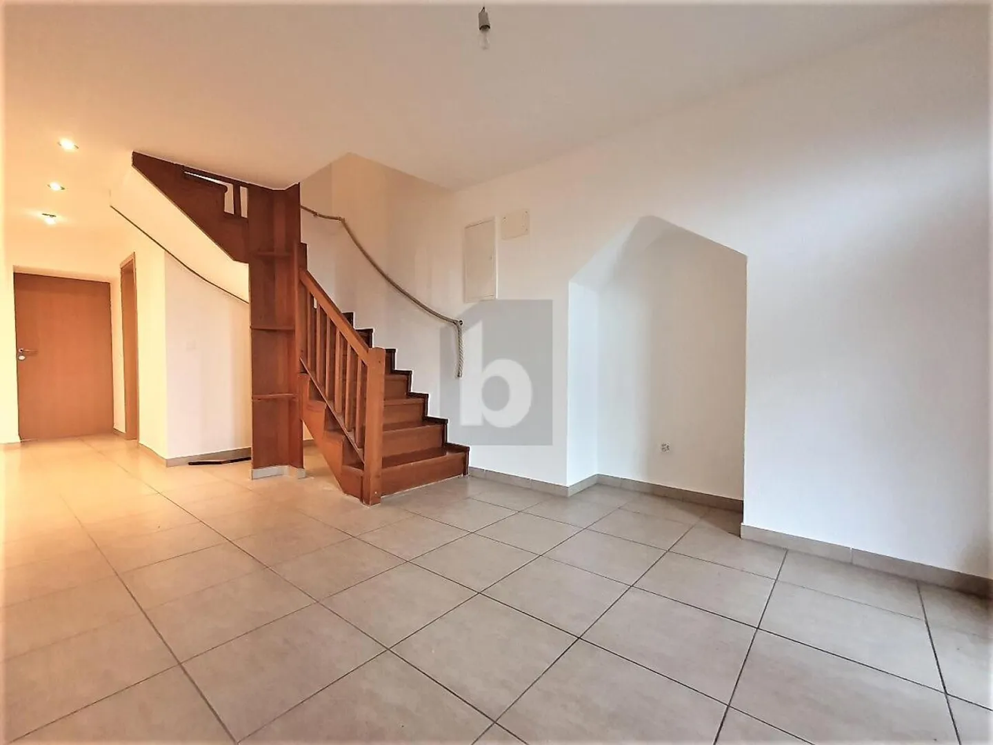 Apartment for sale - Photo 2 of 6