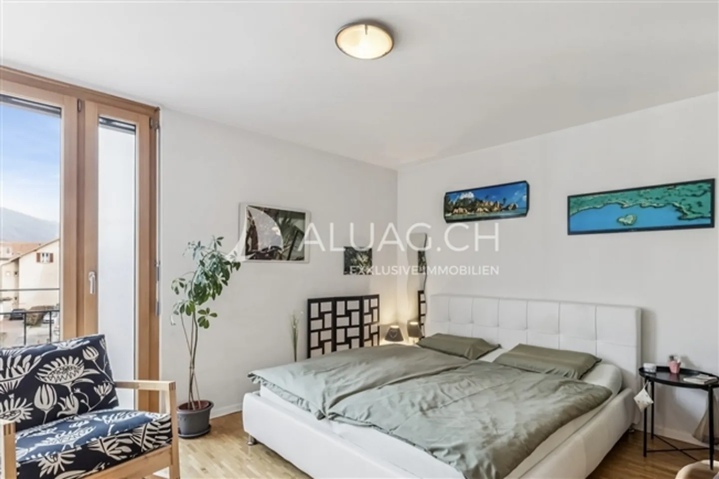 Bright Apartment by the River - Photo 6 of 13