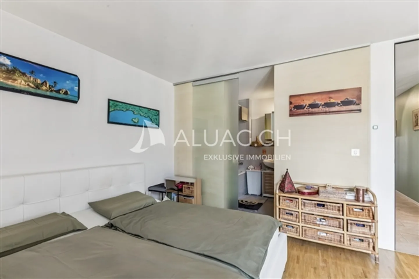 Bright Apartment by the River - Photo 7 of 13