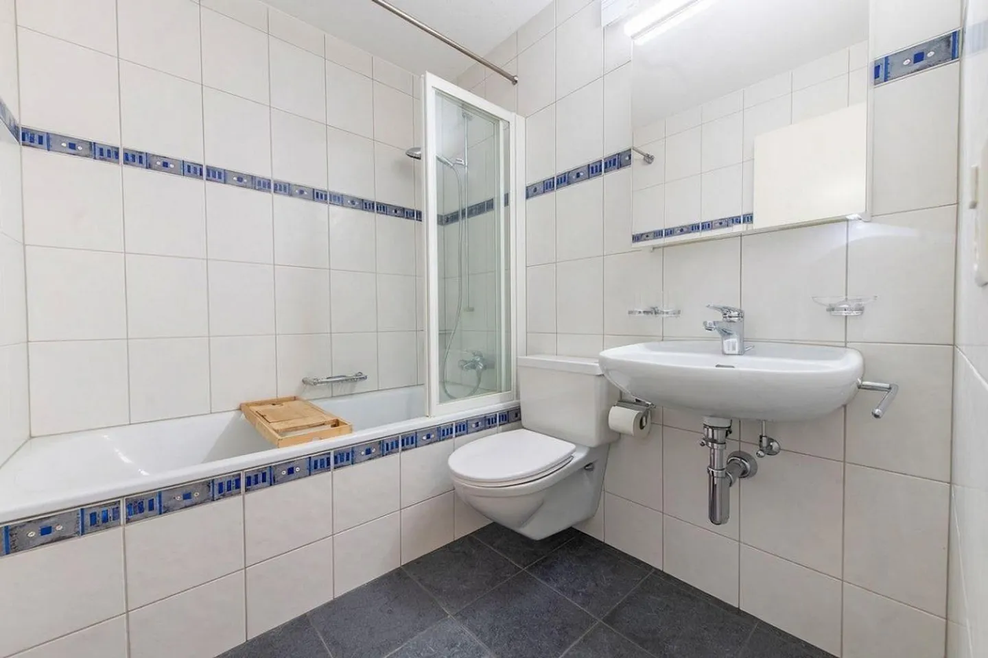Helle 5.5-Zimmer-Wohnung - Foto 7 von 13