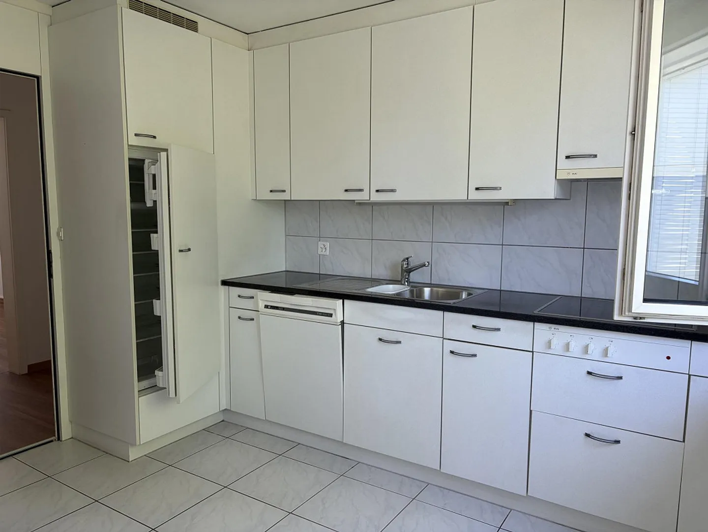 4 1/2-Room Apartment in Emmenbrücke - Photo 2 of 12