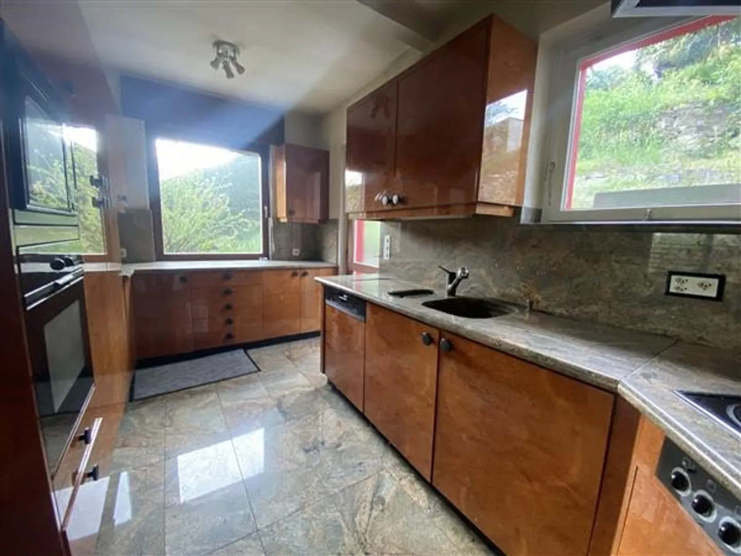 Bella casa con 4,5 stanze a Rovio - Foto 7 di 10