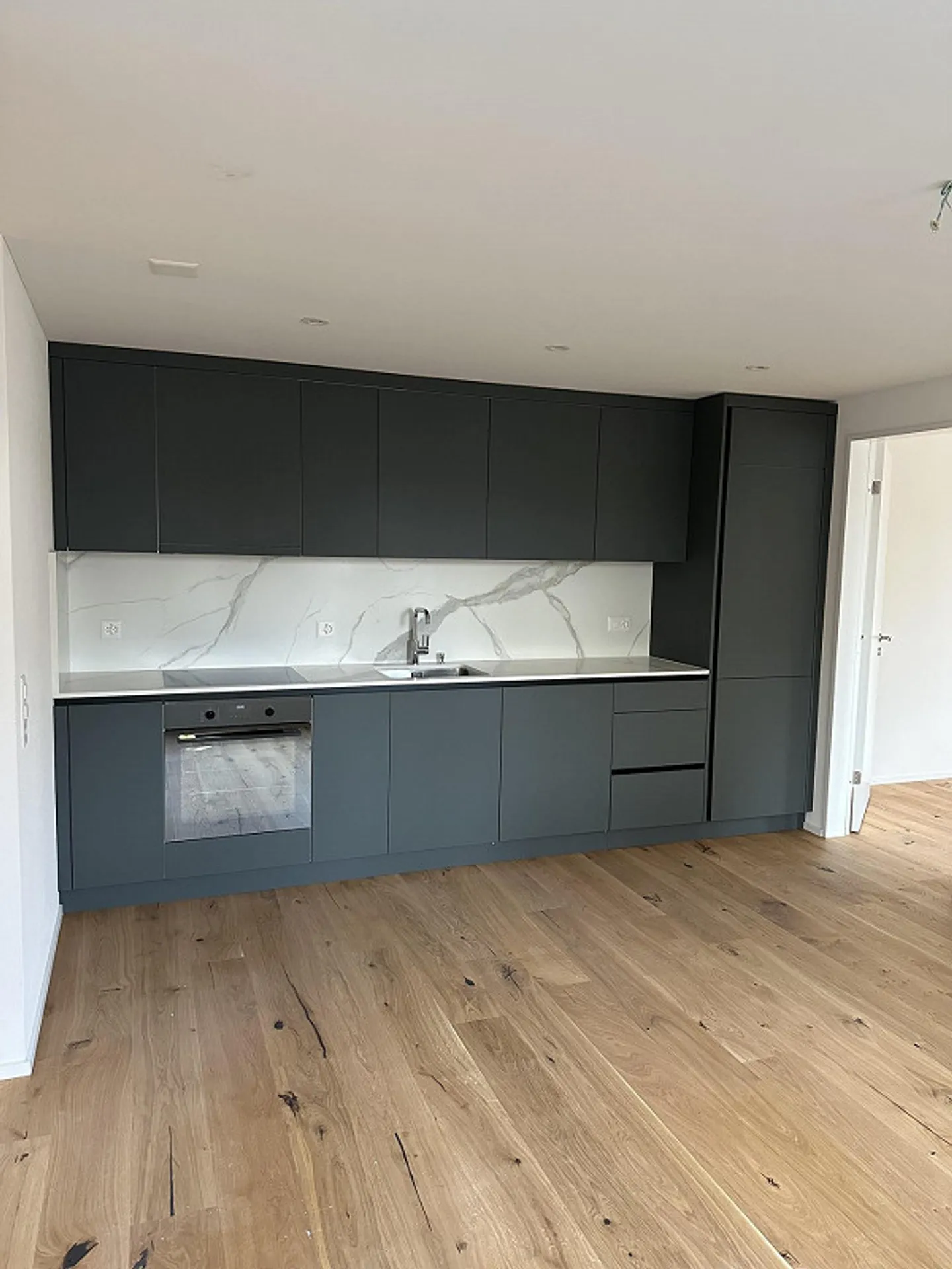 Modern 2.5-room apartment in the heart of Wangen near Dübendorf! - Photo 2 of 4