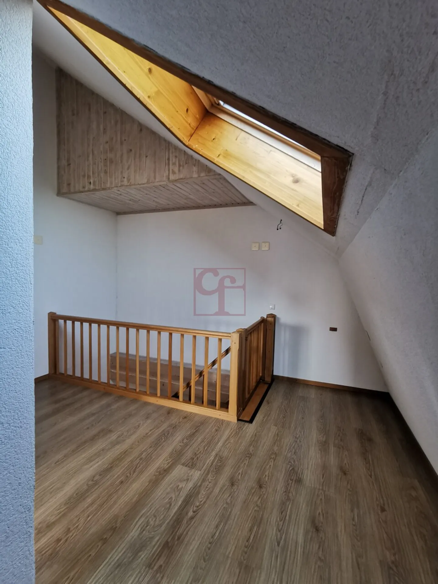 Zu vermieten - Schönes Duplex-Apartment mit 5,5 Zimmern (Parkplatz inklusive) - Foto 11 von 13