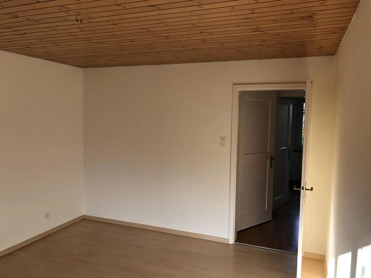 Appartamento di 4,5 stanze in affitto in una casa bifamiliare - Foto 4 di 20