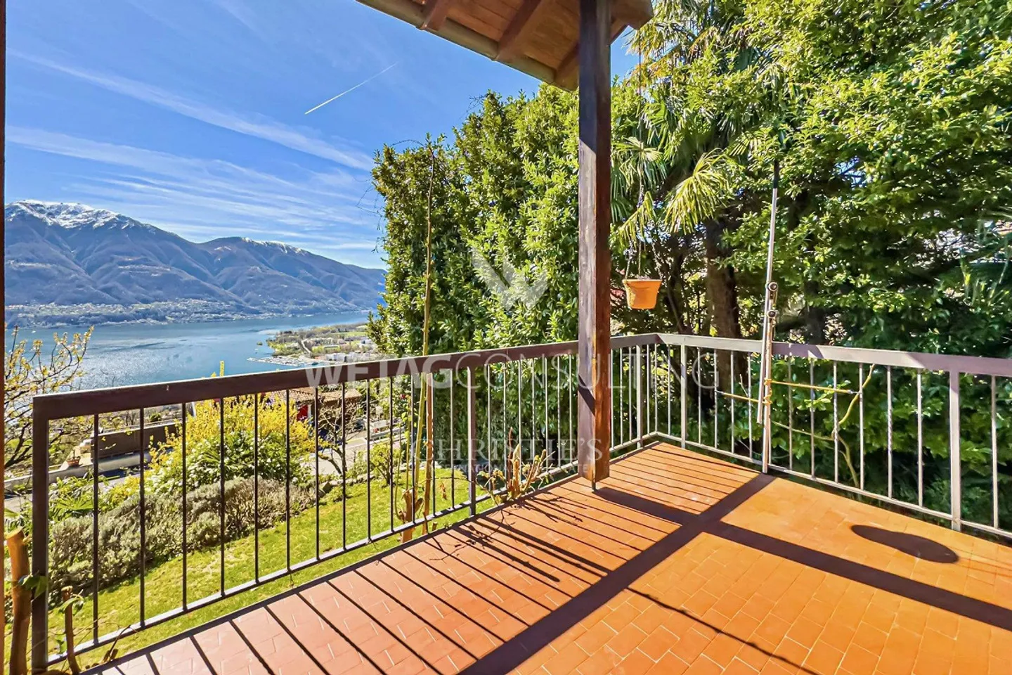 Minusio: Casa in stile ticinese con giardino e vista lago in vendita - Foto 6 di 13
