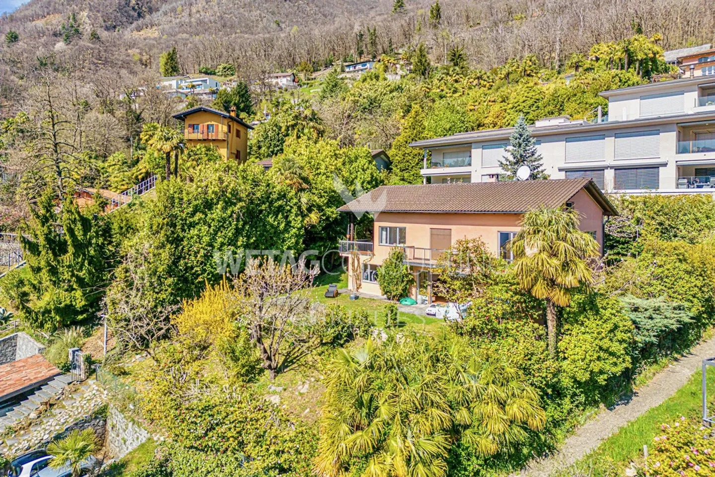 Minusio: Casa in stile ticinese con giardino e vista lago in vendita - Foto 12 di 13