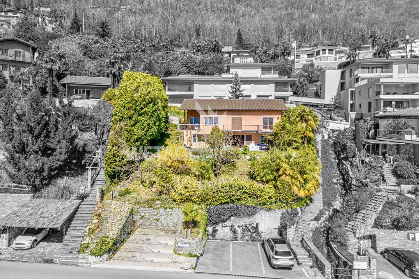 Minusio: Casa in stile ticinese con giardino e vista lago in vendita - Foto 13 di 13