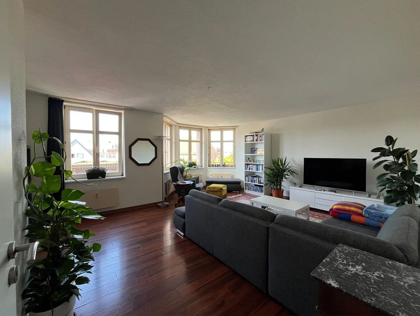 Charmante maisonette de 5 pièces dans le quartier populaire de Klingeli - Photo 5 sur 10