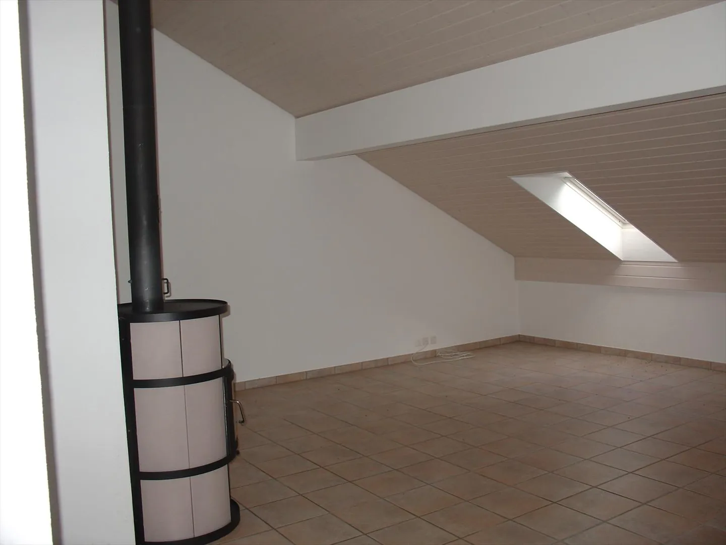 Appartement im Dachgeschoss mit direktem Zugang vom Aufzug - Foto 1 von 34