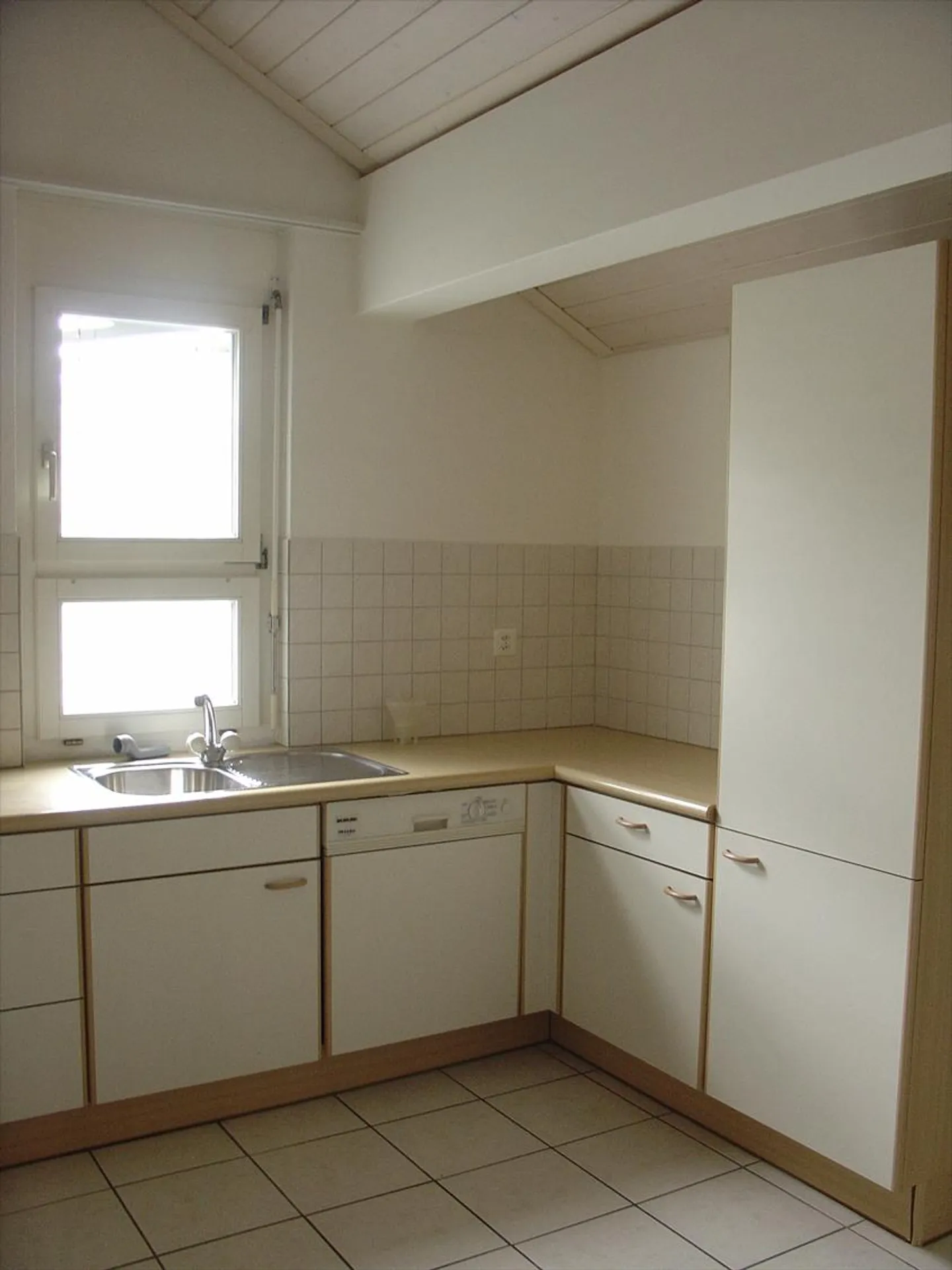 Appartement im Dachgeschoss mit direktem Zugang vom Aufzug - Foto 15 von 34